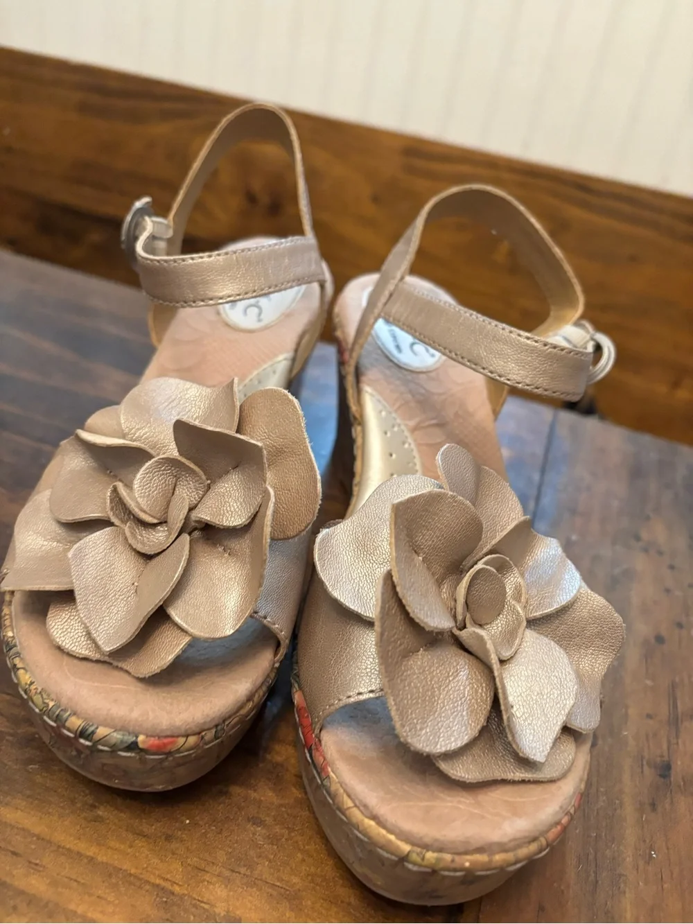 b.o.c. Taupe Floral-Print Wedge Sandals with Flower Accent 9- 30% off SALE